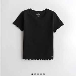 Black hollister lettuce edge tshirt